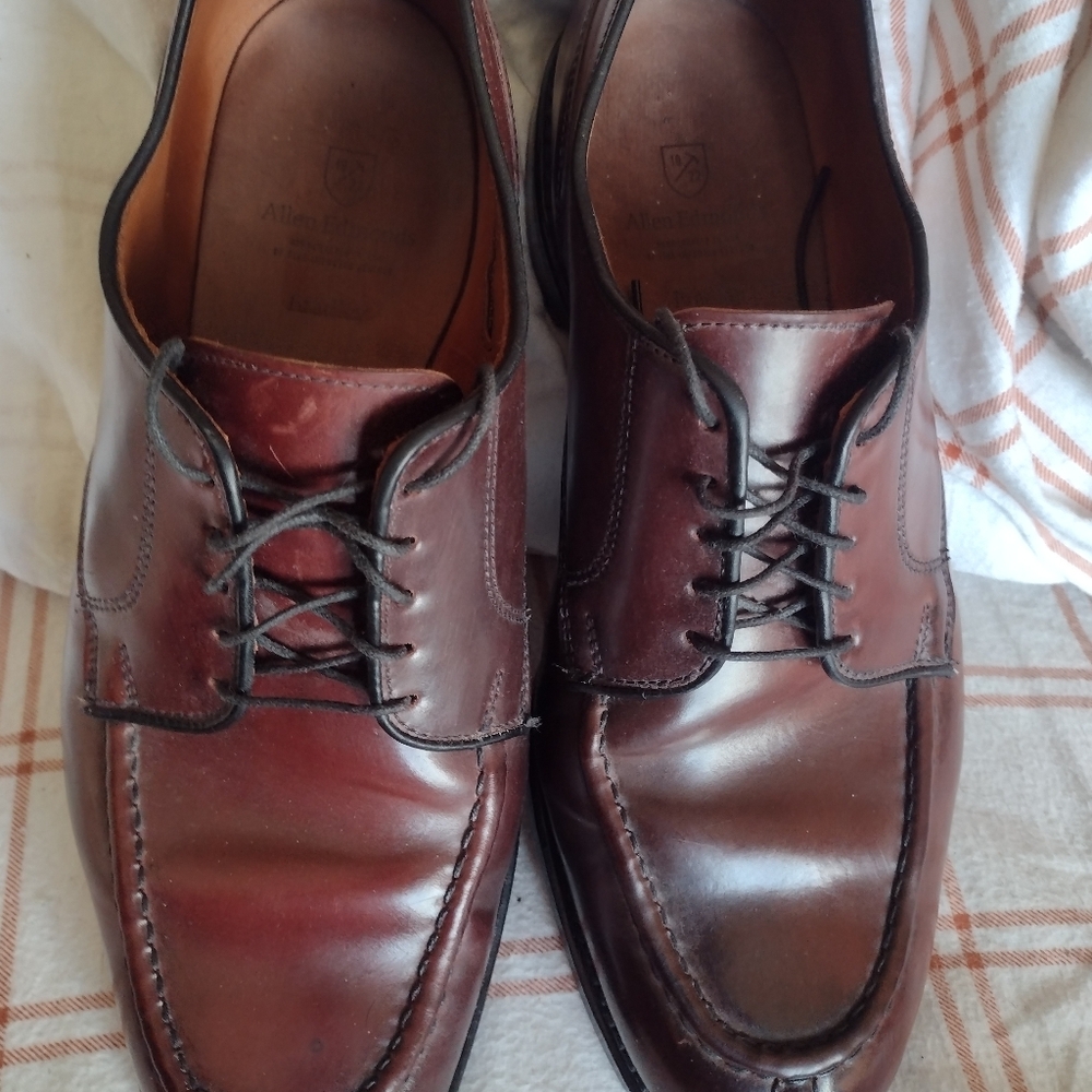 Allen Edmonds Burgundy Leather Dress Shoes